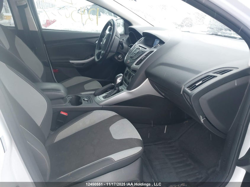 1FADP3F2XEL394822 2014 FORD FOCUS photo no. 5