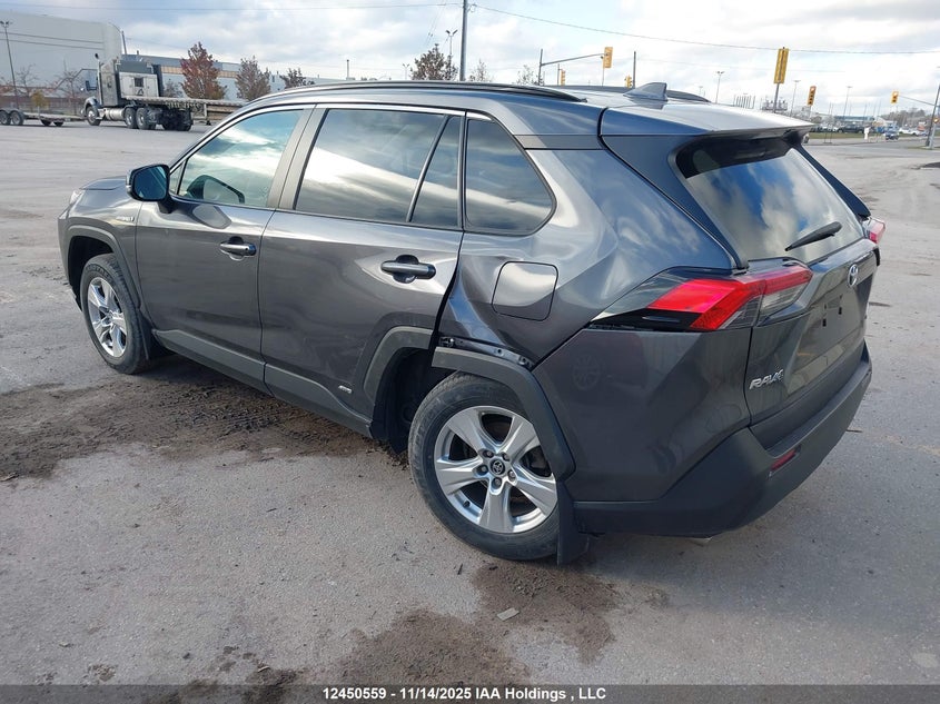 2T3BWRFV6KW022162 2019 TOYOTA RAV 4 photo no. 3
