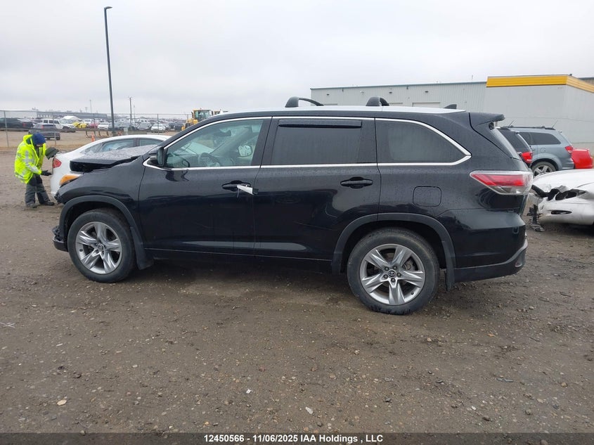 2015 Toyota Highlander Xle VIN: 5TDJKRFH4FS210882 Lot: 12450566