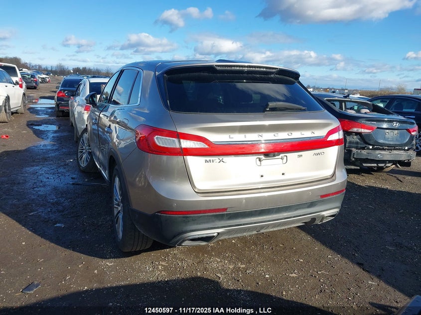 2LMPJ8LR7JBL39908 2018 LINCOLN MKX photo no. 3