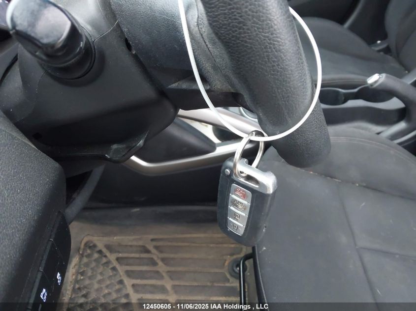 2013 Hyundai Veloster VIN: KMHTC6ADXDU174242 Lot: 12450605