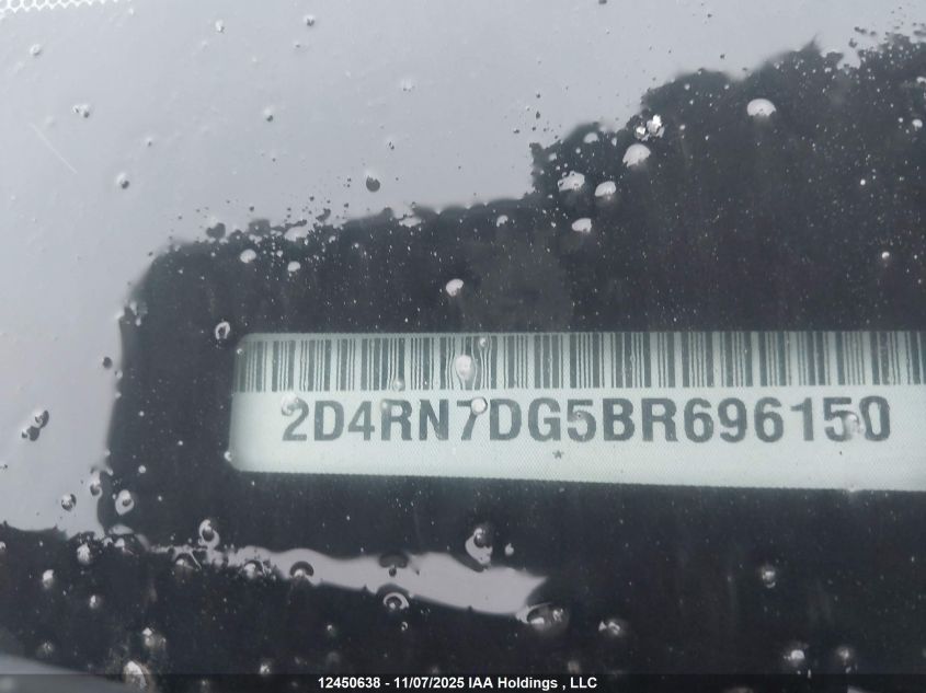 2011 Dodge Grand Caravan R/T VIN: 2D4RN7DG5BR696150 Lot: 12450638
