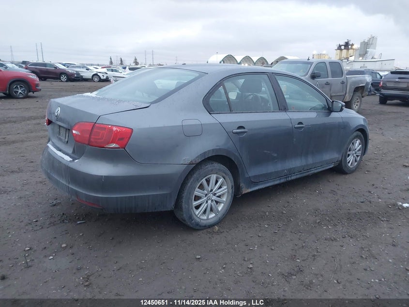 3VWDK7AJ0BM378201 2011 VOLKSWAGEN JETTA photo no. 4