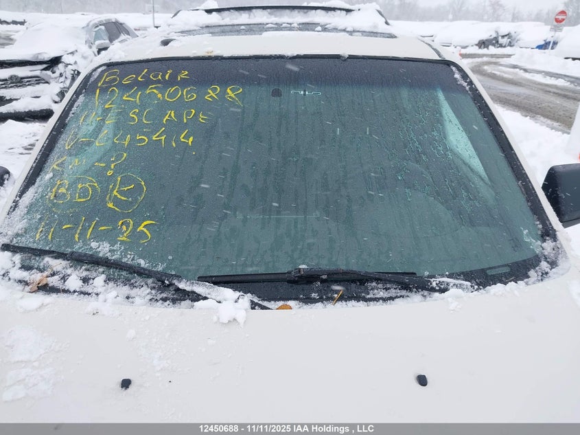 1FMCU0DG6BKC45414 2011 FORD ESCAPE photo no. 18