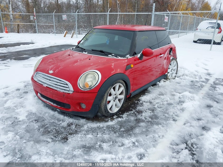WMWMF33588TU65562 2008 MINI COOPER photo no. 2