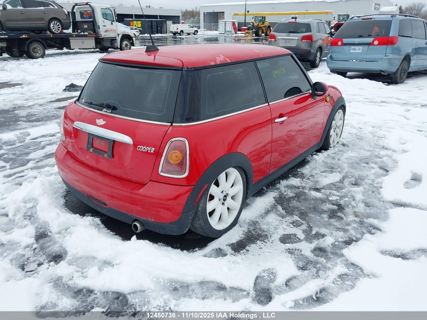 WMWMF33588TU65562 2008 MINI COOPER photo no. 4