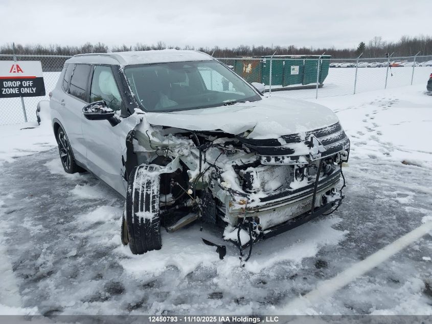 2022 Mitsubishi Outlander Le/Le Premium/Se/Sel VIN: JA4J4UA83NZ604563 Lot: 12450793
