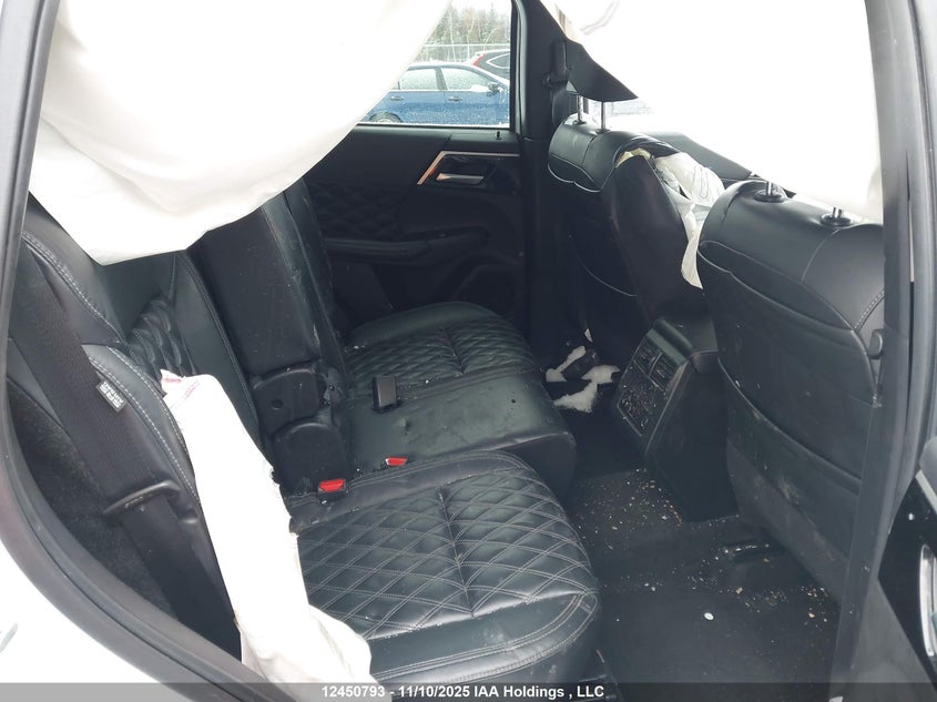 2022 Mitsubishi Outlander Le/Le Premium/Se/Sel VIN: JA4J4UA83NZ604563 Lot: 12450793