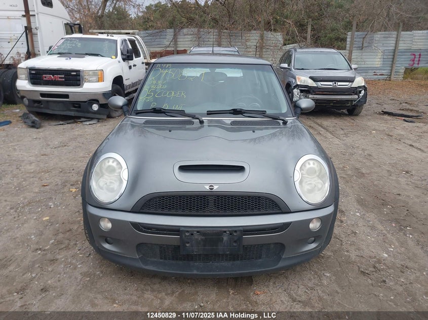 2005 Mini Cooper S VIN: WMWRE33515TG96357 Lot: 12450829