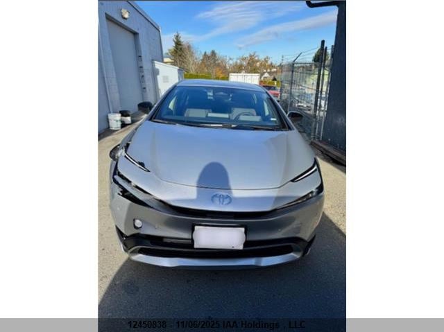 JTDACACU9T3058000 2026 TOYOTA PRIUS photo no. 12