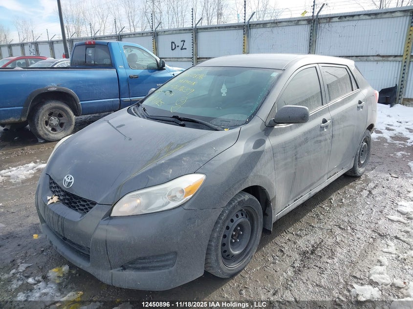 2T1KU4EE3DC069639 2013 TOYOTA MATRIX photo no. 2