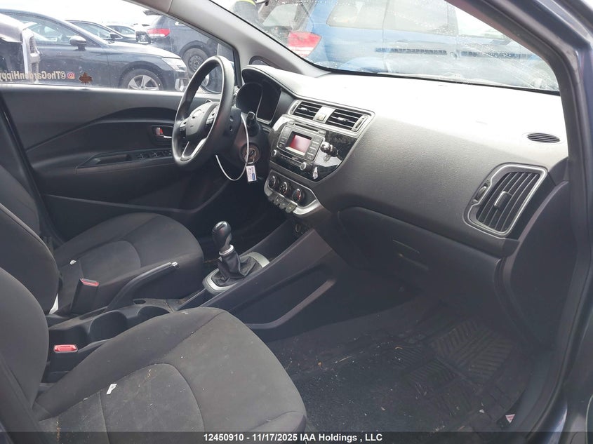 KNADM5A32G6554642 2016 KIA RIO photo no. 5