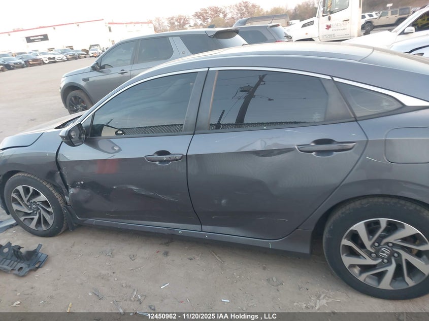 2HGFC2F85JH009298 2018 HONDA CIVIC photo no. 15