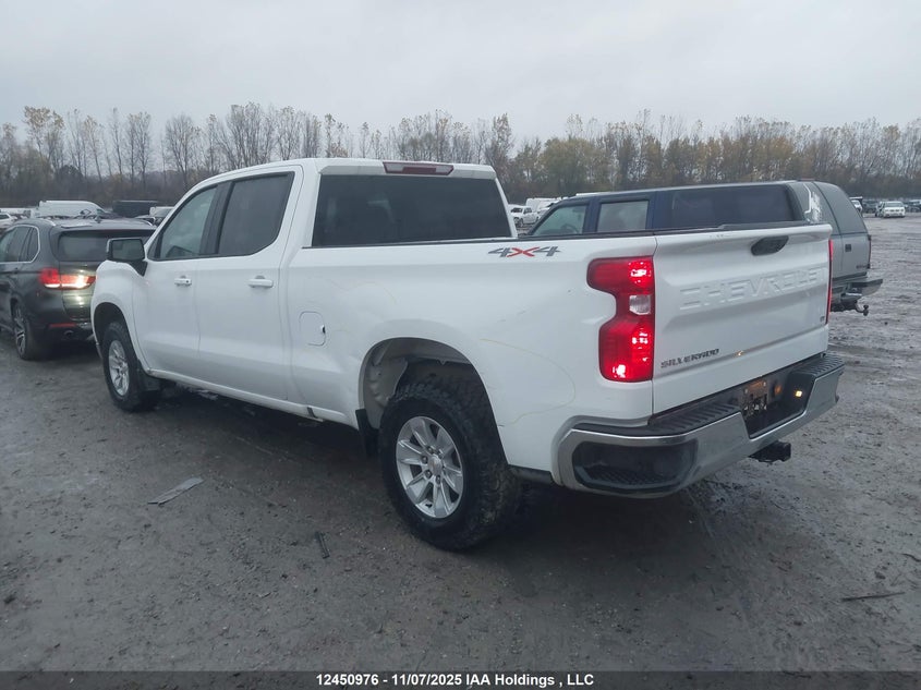 3GCUKDED1SG248108 2025 CHEVROLET SILVERADO photo no. 3