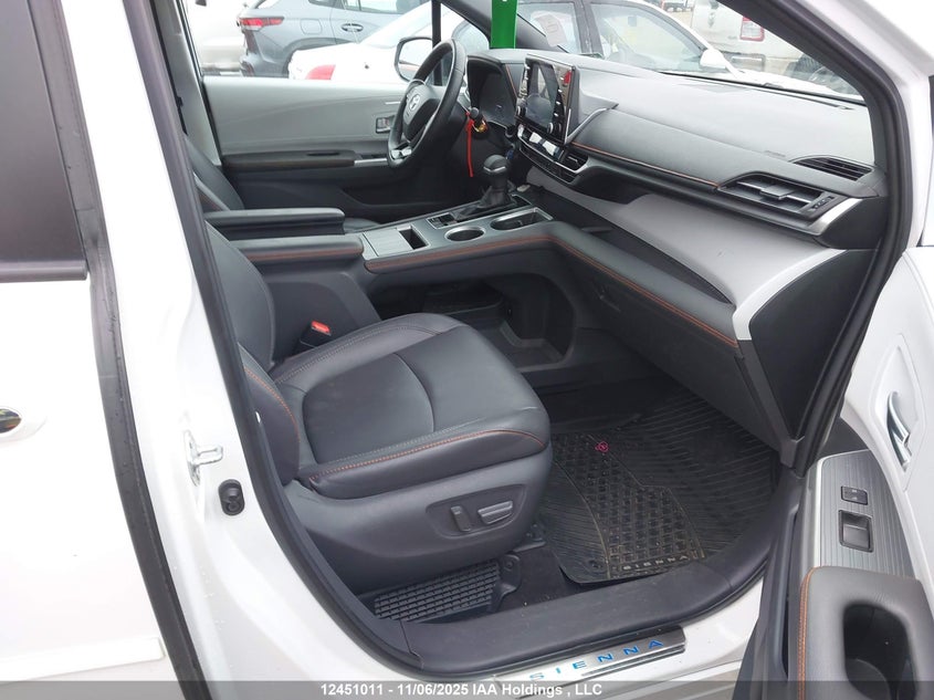 5TDGRKEC0MS004619 2021 TOYOTA SIENNA photo no. 5
