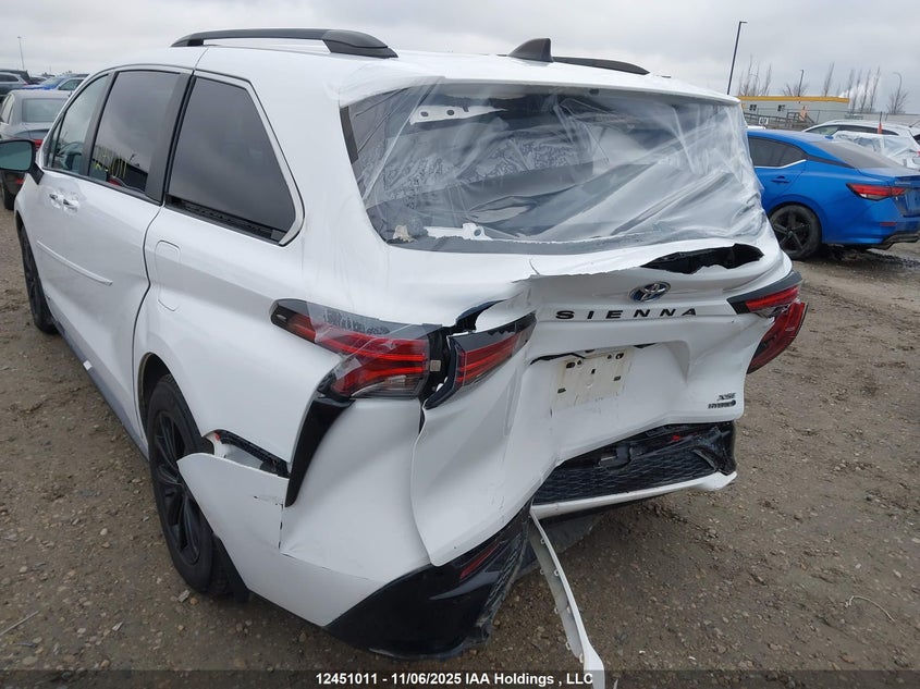 5TDGRKEC0MS004619 2021 TOYOTA SIENNA photo no. 6
