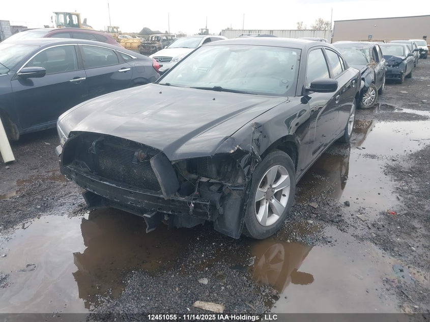 2C3CDXBG6EH217449 2014 DODGE CHARGER photo no. 2