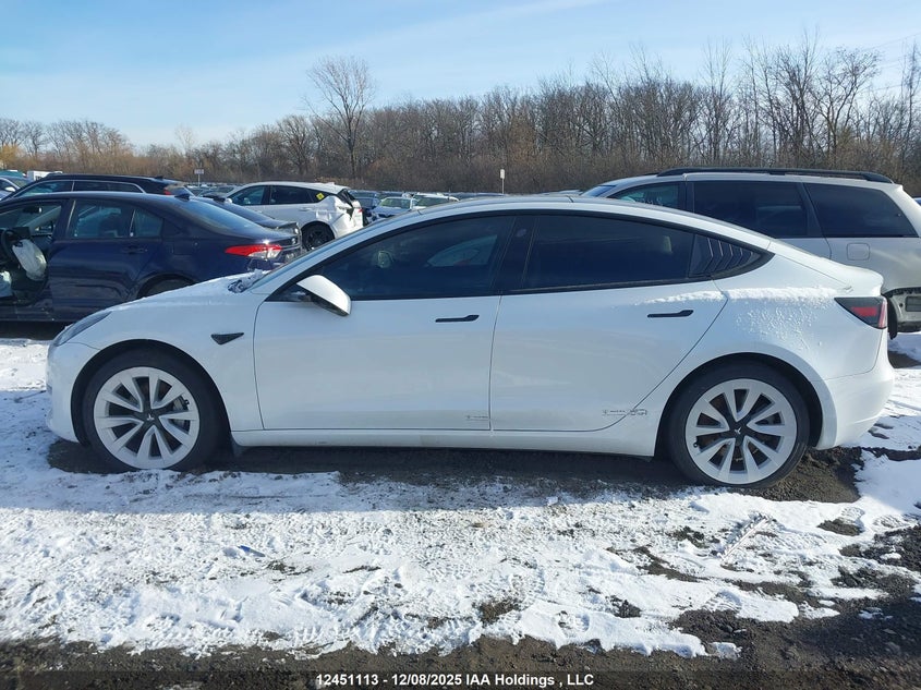 5YJ3E1EBXNF270277 2022 TESLA MODEL 3 photo no. 13