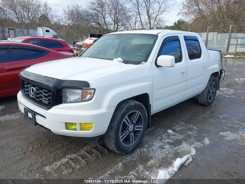 5FPYK1F71DB502585 2013 HONDA RIDGELINE photo no. 2