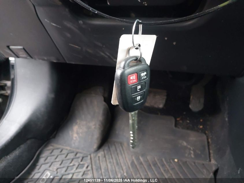 2018 Toyota Corolla L/Le/Xle/Se/Xse VIN: 2T1BURHE3JC106807 Lot: 12451139