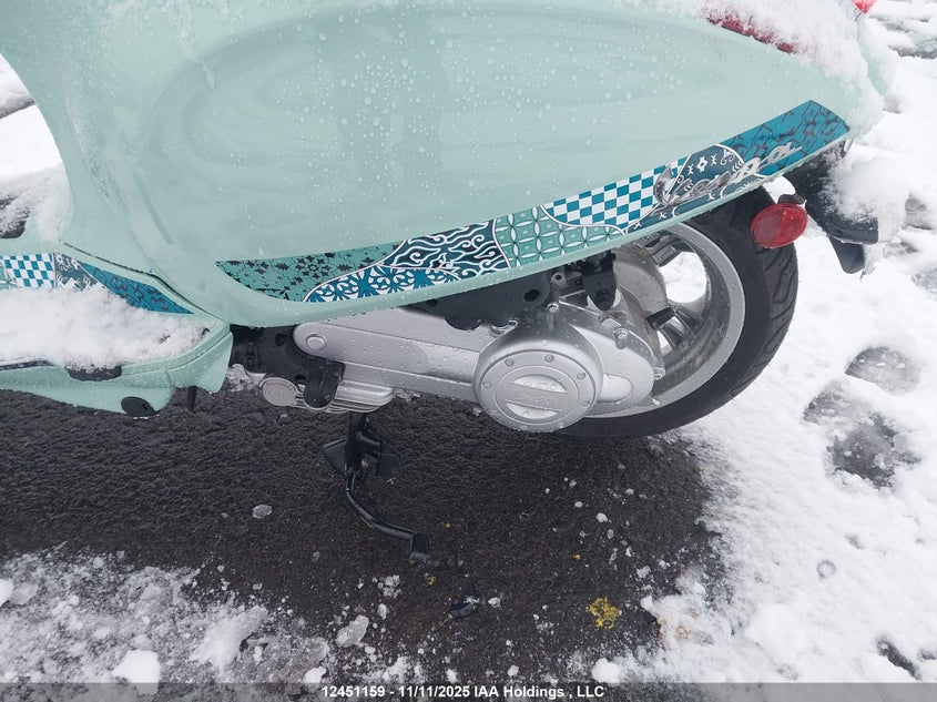 ZAPCD06B3S5100799 2025 PIAGGIO  photo no. 9