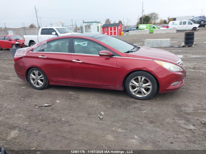 5NPEC4AC2DH746682 2013 HYUNDAI SONATA photo no. 13