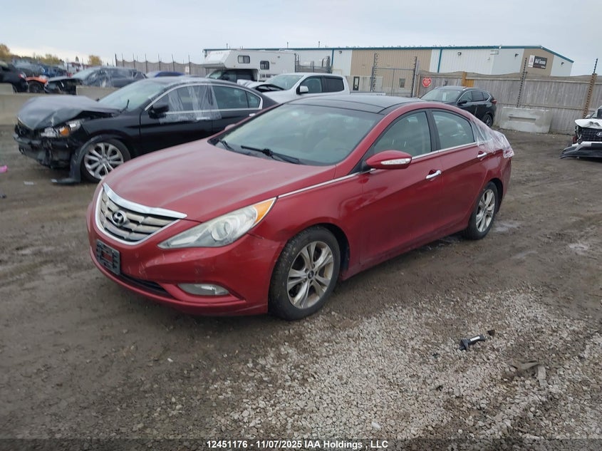 5NPEC4AC2DH746682 2013 HYUNDAI SONATA photo no. 2