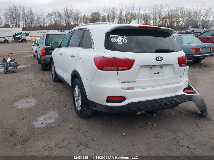 5XYPGDA5XKG433365 2019 KIA SORENTO photo no. 3