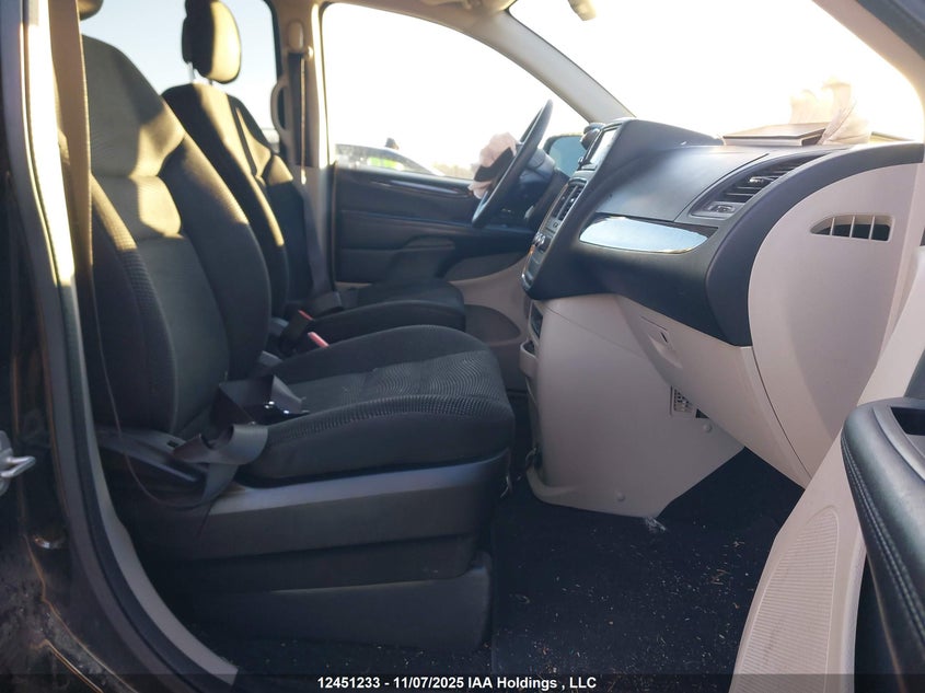 2C4RDGBG0LR211272 2020 DODGE CARAVAN photo no. 5