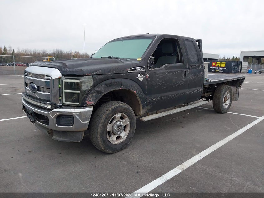 1FT8X3BT2CEB34913 2012 FORD F350 photo no. 2
