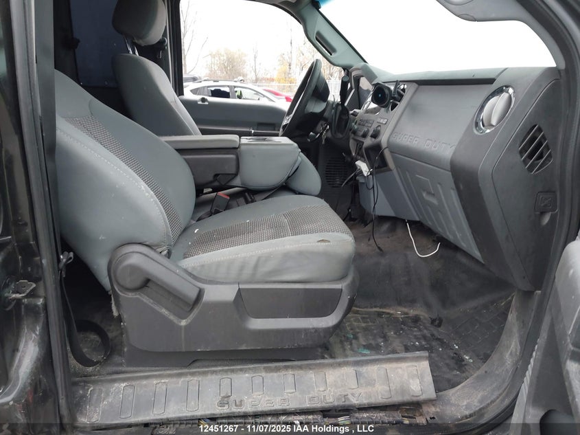 1FT8X3BT2CEB34913 2012 FORD F350 photo no. 5