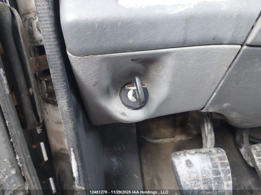 2005 Freightliner Columbia 112 VIN: 1FVHF0DL25LU16907 Lot: 12451270