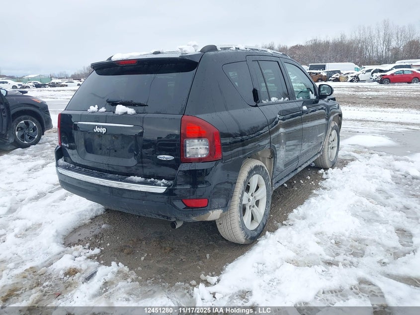 1C4NJDAB5FD411583 2015 JEEP COMPASS photo no. 4