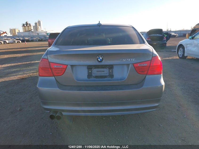 WBAPK7C58BA772782 2011 BMW 3ER photo no. 17