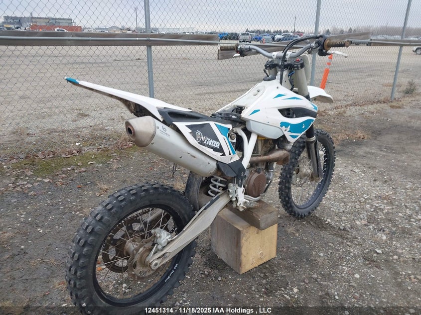 VBKUAK406GM249764 2016 HUSQVARNA FE photo no. 4
