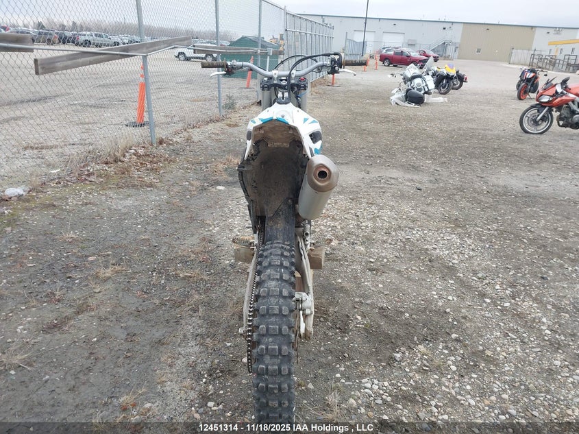VBKUAK406GM249764 2016 HUSQVARNA FE photo no. 6