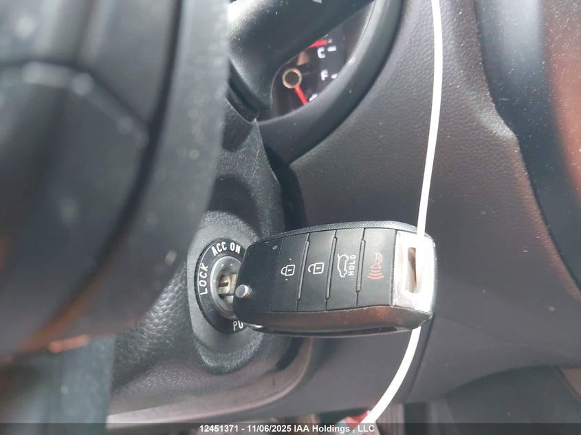 KNDJN2A25F7204245 2015 KIA SOUL photo no. 11
