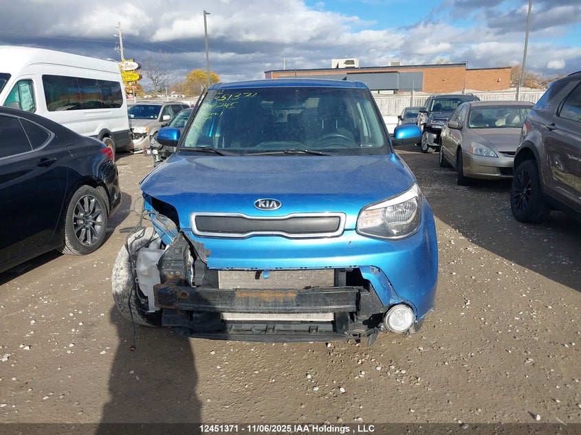 KNDJN2A25F7204245 2015 KIA SOUL photo no. 12