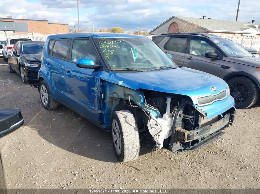 KNDJN2A25F7204245 2015 KIA SOUL photo no. 13