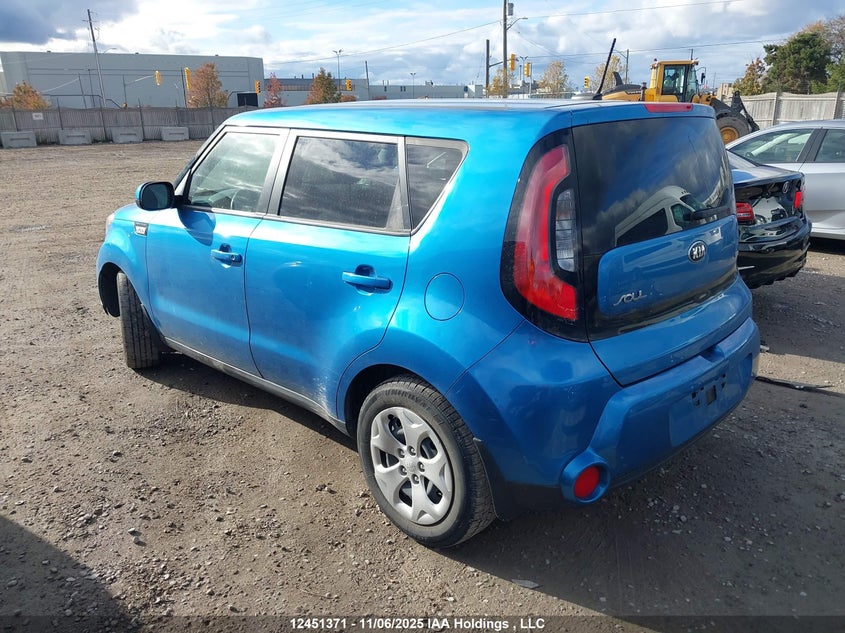 KNDJN2A25F7204245 2015 KIA SOUL photo no. 3