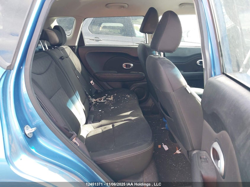 KNDJN2A25F7204245 2015 KIA SOUL photo no. 8