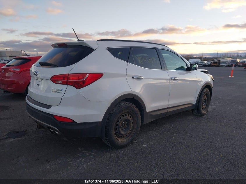 5XYZUDLA8GG364176 2016 HYUNDAI SANTA FE photo no. 4