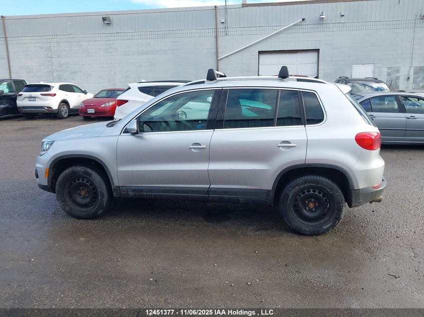 WVGMV7AX0HK040663 2017 VOLKSWAGEN TIGUAN photo no. 14