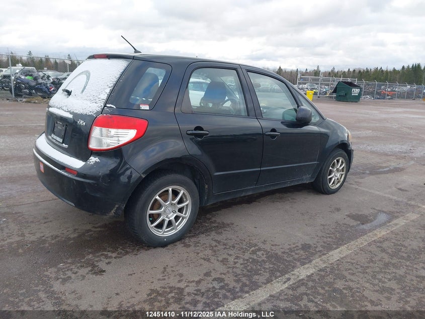 JS2YA5A15B6300434 2011 SUZUKI SX4 photo no. 4
