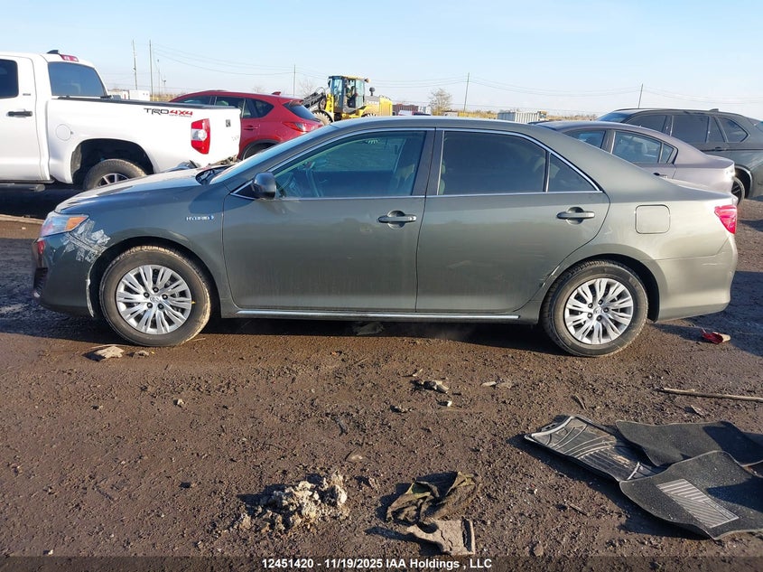4T1BD1FK2EU129994 2014 TOYOTA CAMRY photo no. 14