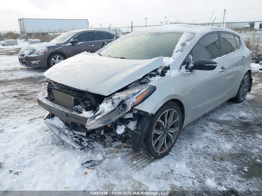 3KPFN5A38JE242643 2018 KIA FORTE photo no. 2