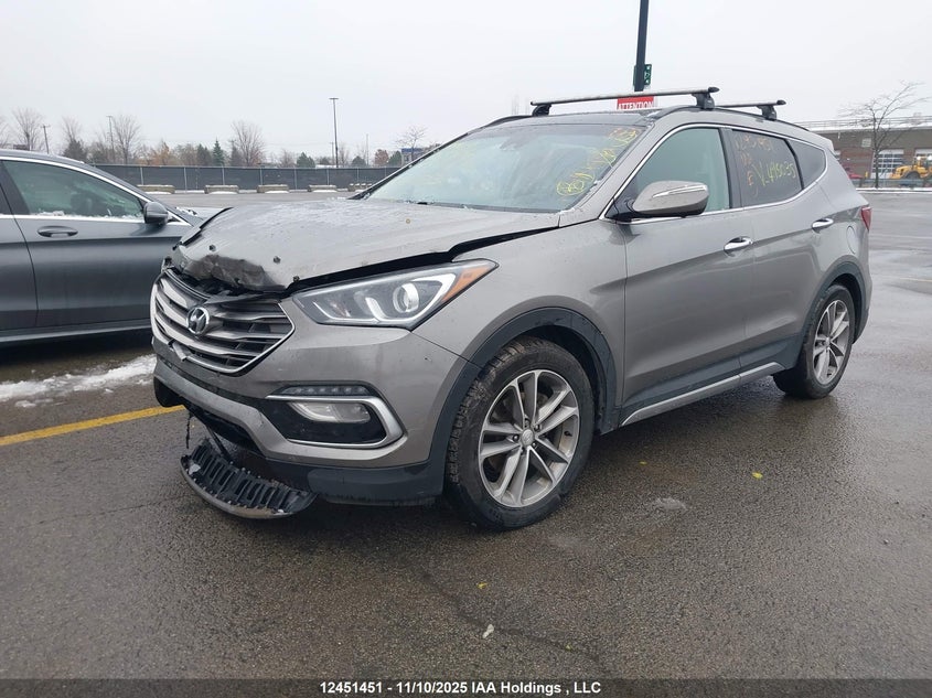 5XYZUDLA7HG495035 2017 HYUNDAI SANTA FE photo no. 2