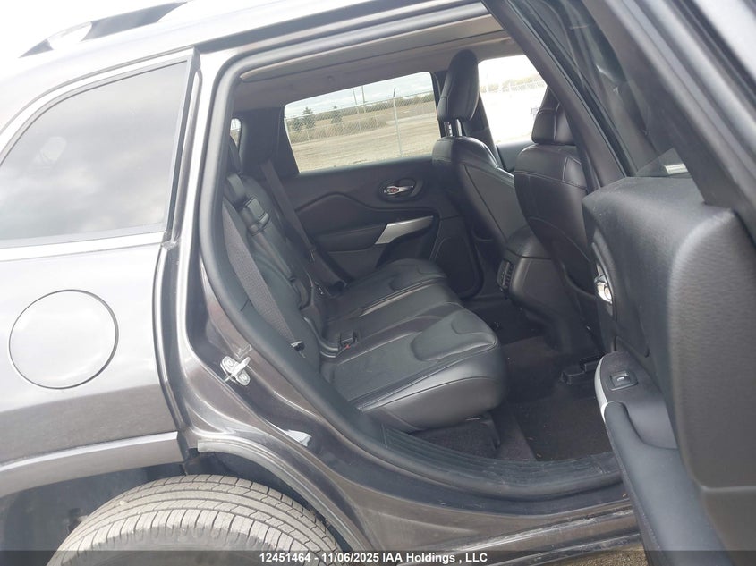 2018 Jeep Cherokee VIN: 1C4PJMJX1JD523326 Lot: 12451464