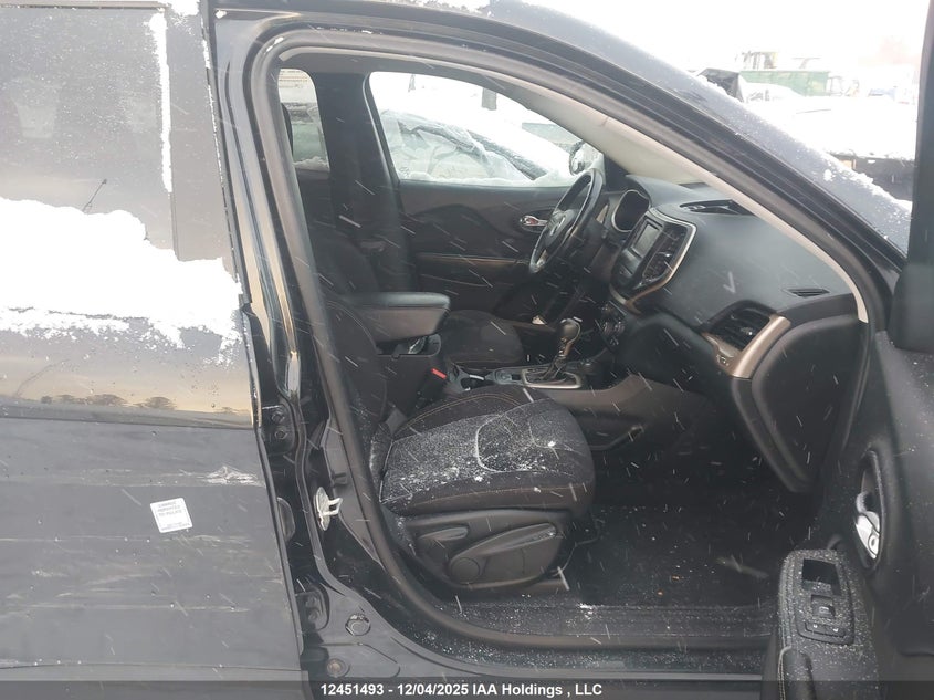 1C4PJMCS2GW110832 2016 JEEP CHEROKEE photo no. 5