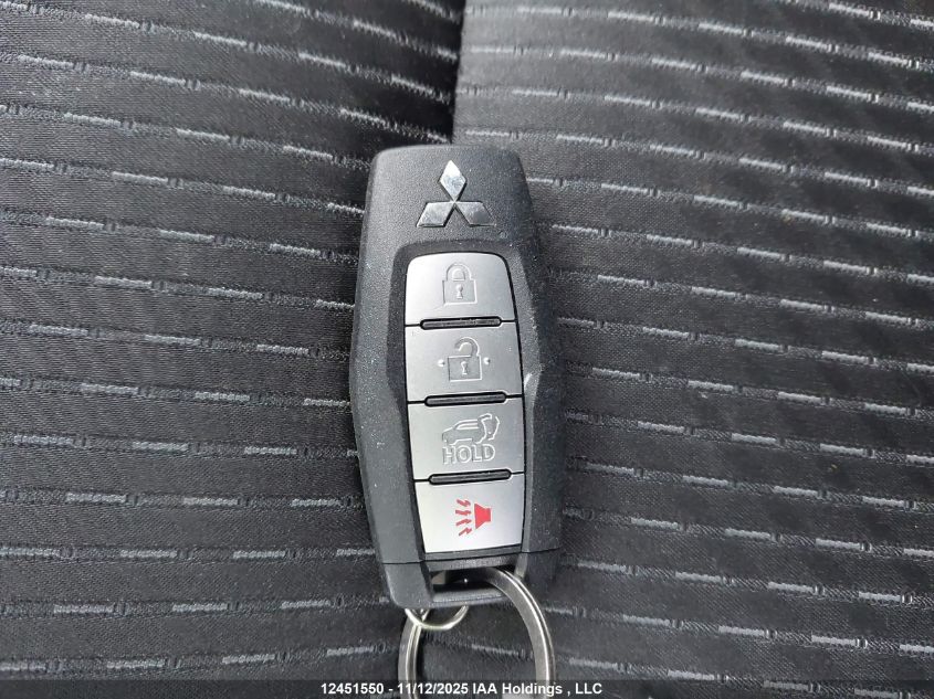 2024 Mitsubishi Outlander Le/Se/Sel VIN: JA4J4VA87RZ620390 Lot: 12451550